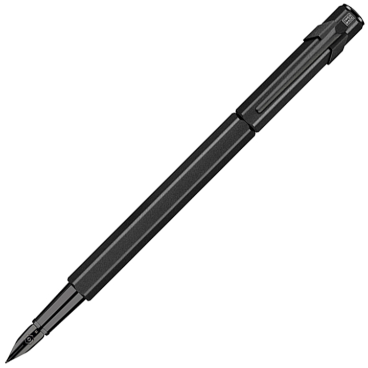 849 Black Code Fyllepenn Medium i gruppen Penner / Fine Writing / Fyllepenner hos Pen Store (135638)
