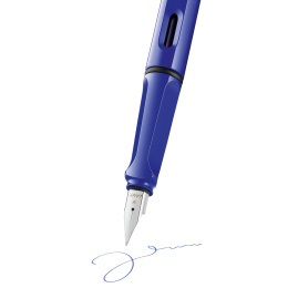 Safari Fyllepenn Blue i gruppen Penner / Fine Writing / Fyllepenner hos Pen Store (101906_r)