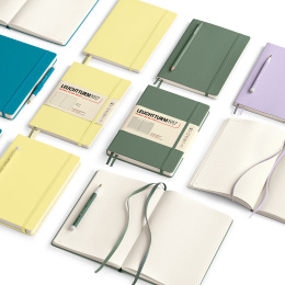 Notebook A5 Medium Olive i gruppen  Papir & Blokk / Skrive og ta notater / Notatbøker hos Pen Store (127325_r)