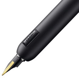 Dialog CC All Black Fyllepenn Broad i gruppen Penner / Fine Writing / Fyllepenner hos Pen Store (130259)