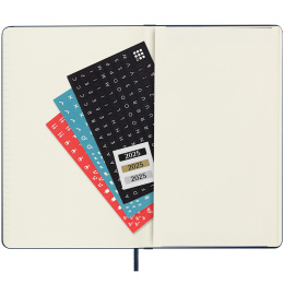 12M Monthly Kalender 2025 Softcover Pocket Black i gruppen  Papir & Blokk / Kalendere / 12 md kalendere hos Pen Store (133778)