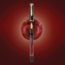 Classic M200 Fyllepenn Red-marbled i gruppen Penner / Fine Writing / Fyllepenner hos Pen Store (135357_r)