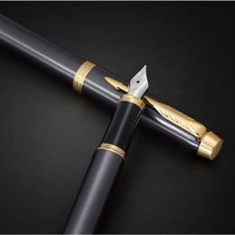 IM Grey/Gold Fyllepenn i gruppen Penner / Fine Writing / Fyllepenner hos Pen Store (135471_r)