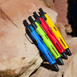 Airpress pen Yellow i gruppen Penner / Skrive / Blekkpenner hos Pen Store (135607)