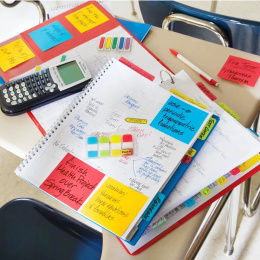 Post-it Super Sticky 47,6x47,6 Fargemiks Playful 12-pakning i gruppen  Papir & Blokk / Skrive og ta notater / Post-it og notisblokker hos Pen Store (135719)