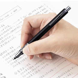 Mekanisk blyant Kuru Toga Advance 0,5 mm Svart i gruppen Penner / Skrive / Trykkblyanter hos Pen Store (135815)