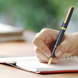 BISO Fyllepenn Nebula Black i gruppen Penner / Fine Writing / Fyllepenner hos Pen Store (136077_r)