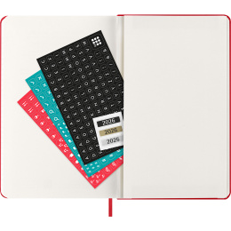 Kalender 12M Daily 2026 Hardcover Large Red i gruppen  Papir & Blokk / Kalendere / 12 md kalendere hos Pen Store (136084)