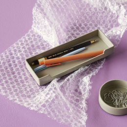 Skrivebordsoppbevaring District Tray Lysegrå i gruppen Hobby & Kreativitet / Organisere / Hjemmekontor hos Pen Store (136678)