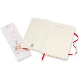 Classic Soft Cover Notebook Pocket Red i gruppen  Papir & Blokk / Skrive og ta notater / Notatbøker hos Pen Store (136829_r)