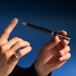 Impression Black/Palladium Fyllepenn i gruppen Penner / Fine Writing / Fyllepenner hos Pen Store (137389_r)