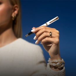 Impression White/Gold Fyllepenn i gruppen Penner / Fine Writing / Fyllepenner hos Pen Store (137398_r)