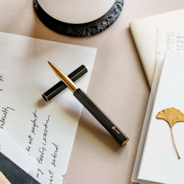 Classic Revolve Rollerball Black i gruppen Penner / Fine Writing / Rollerballpenner hos Pen Store (137414)