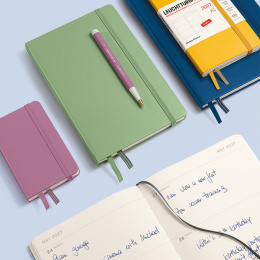 Kalender Weekly Planner 2027 A5 Black i gruppen  Papir & Blokk / Kalendere / 12 md kalendere hos Pen Store (137486)