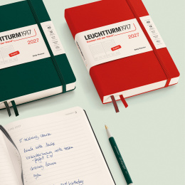 Kalender Daily Planner 2027 A5 Cherry i gruppen  Papir & Blokk / Kalendere / 12 md kalendere hos Pen Store (137528)