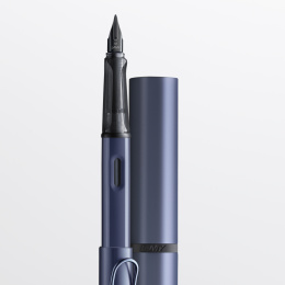 Lx Blue Fyllepenn  i gruppen Penner / Fine Writing / Fyllepenner hos Pen Store (138232_r)
