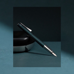 Studio Petrol Fyllepenn i gruppen Penner / Fine Writing / Fyllepenner hos Pen Store (138244_r)