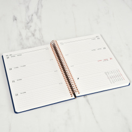 Kalender 2027 A5 Weekly Sand i gruppen  Papir & Blokk / Kalendere / 12 md kalendere hos Pen Store (138274)