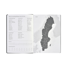 Kalender Björn 2027 A5 Weekly Horisontell Tranebærrød i gruppen  Papir & Blokk / Kalendere / 12 md kalendere hos Pen Store (138289)