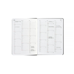 Kalender Björn 2027 A6 Weekly Horisontell Enggrønn i gruppen  Papir & Blokk / Kalendere / 12 md kalendere hos Pen Store (138292)
